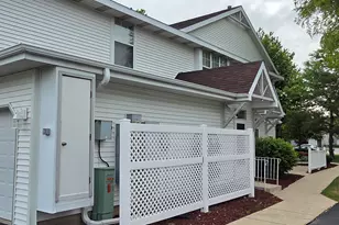 6235 S Creekside Dr, Cudahy, WI 53110 - Photo 2