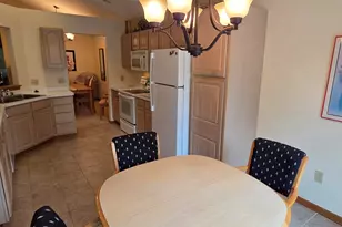 6235 S Creekside Dr, Cudahy, WI 53110 - Photo 12