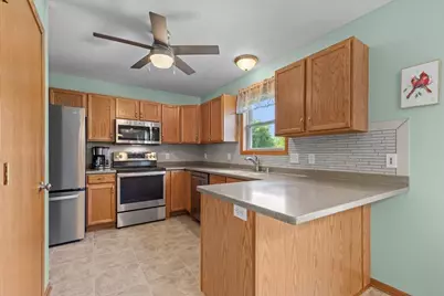 1514  Ravine Forest Dr, West Bend, WI 53090 - Photo 10