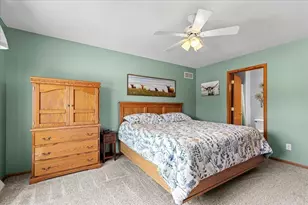 1514 Ravine Forest Dr, West Bend, WI 53090 - Photo 30