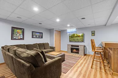 1514  Ravine Forest Dr, West Bend, WI 53090 - Photo 24