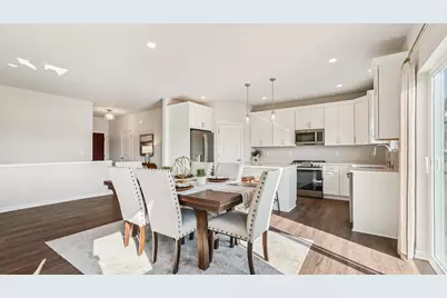 91  York St #Lt2, Racine, WI 53182 - Photo 4