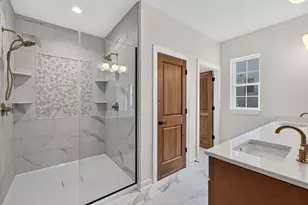 N66W21493 Sagebrush Dr, Menomonee Falls, WI 53051 - Photo 16