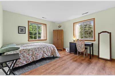 9342 W Loomis Rd #8, Franklin, WI 53132 - Photo 20