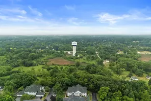 9342 W Loomis Rd, Franklin, WI 53132 - Photo 24
