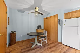 9342 W Loomis Rd, Franklin, WI 53132 - Photo 6