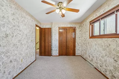 2354 S 32nd St, Milwaukee, WI 53215 - Photo 18