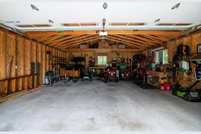 2735  Fenceline Rd, Racine, WI 53406 - Photo 24