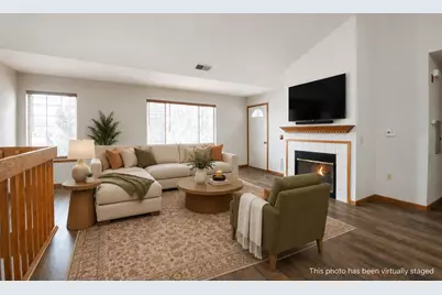330 E Tyranena Park Rd #2, Lake Mills, WI 53551 - Photo 2