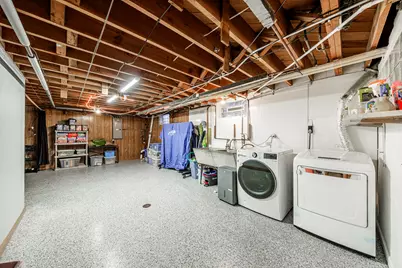10536 W Grantosa Dr, Wauwatosa, WI 53222 - Photo 32