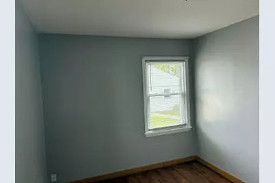 3906 S Kirkwood Ave, Saint Francis, WI 53235 - Photo 14