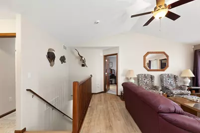 609  4th Ave, Onalaska, WI 54650 - Photo 6