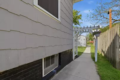 2408 S 7th St, Sheboygan, WI 53081 - Photo 30