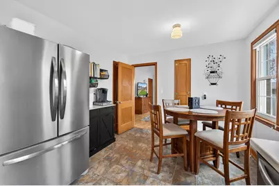 2814  Lasalle St, Racine, WI 53402 - Photo 6
