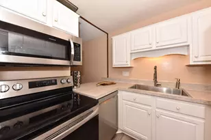 11907 W Appleton Ave, Milwaukee, WI 53224 - Photo 10