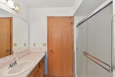 N22W26761  Shooting Star Rd, Pewaukee, WI 53072 - Photo 32