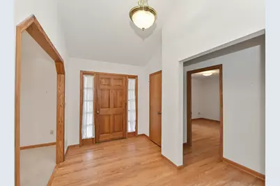 N22W26761  Shooting Star Rd, Pewaukee, WI 53072 - Photo 4