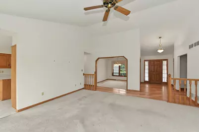 N22W26761  Shooting Star Rd, Pewaukee, WI 53072 - Photo 10