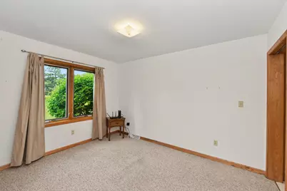 N22W26761  Shooting Star Rd, Pewaukee, WI 53072 - Photo 22