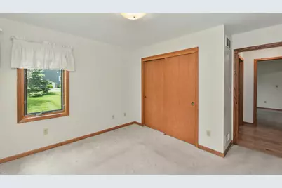 N22W26761  Shooting Star Rd, Pewaukee, WI 53072 - Photo 28