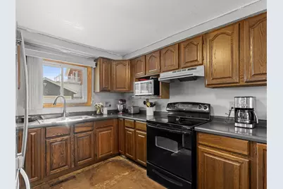 1811  N 2nd St, Sheboygan, WI 53081 - Photo 12