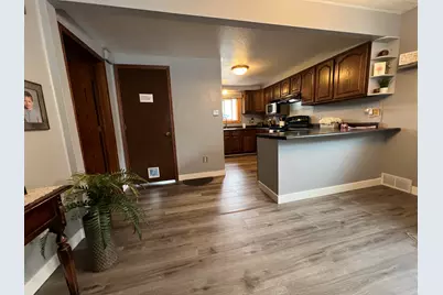 1811  N 2nd St, Sheboygan, WI 53081 - Photo 10
