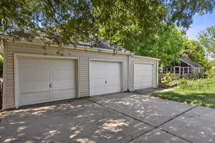 4436 Douglas Ave, Racine, WI 53402 - Photo 26