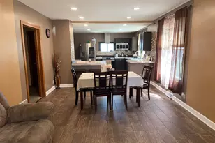 1226 Goold St, Racine, WI 53402 - Photo 6