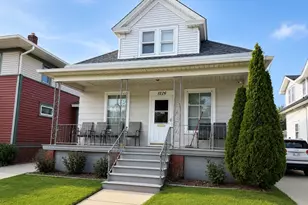 1226 Goold St, Racine, WI 53402 - Photo 2