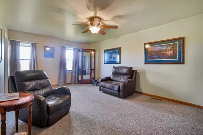5450  Beechnut Dr, Wayne, WI 53040 - Photo 6