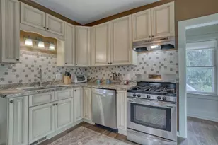 590 North Ave, Hartland, WI 53029 - Photo 6