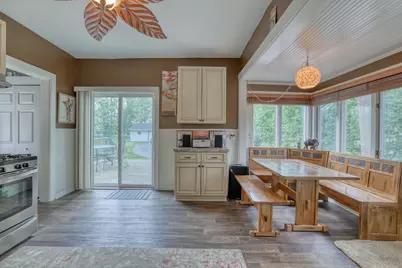 590  North Ave, Hartland, WI 53029 - Photo 8