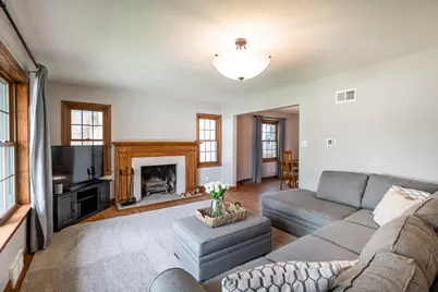 2550 N 93rd St, Wauwatosa, WI 53226 - Photo 6