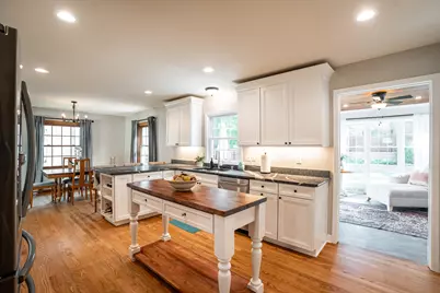 2550 N 93rd St, Wauwatosa, WI 53226 - Photo 12