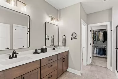 9644 S Bergamont Dr, Franklin, WI 53132 - Photo 30