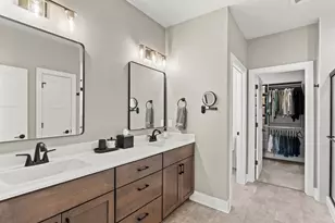 9644 S Bergamont Dr, Franklin, WI 53132 - Photo 30