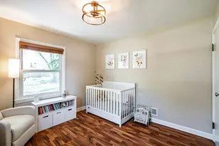 1309 S 91st St, West Allis, WI 53214 - Photo 12