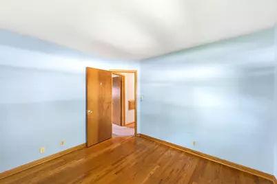3520  Knoll Pl, Racine, WI 53403 - Photo 16