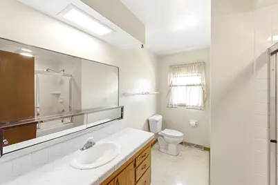 3520  Knoll Pl, Racine, WI 53403 - Photo 14