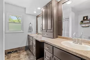 21 Crestwood Dr, Elkhart Lake, WI 53020 - Photo 12