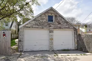 6502 W Medford Ave, Milwaukee, WI 53218 - Photo 2