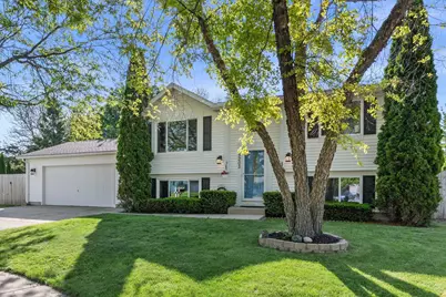 5205  66th Pl, Kenosha, WI 53142 - Photo 1