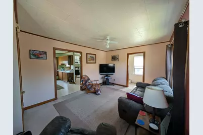78  Everett St, Fond du Lac, WI 54935 - Photo 2