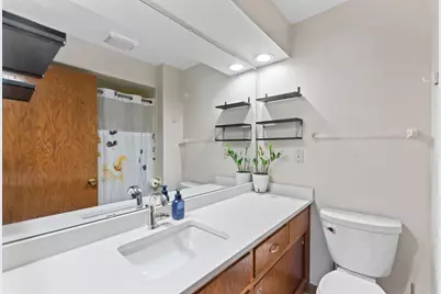 445 E Harvard St, Oconomowoc, WI 53066 - Photo 8
