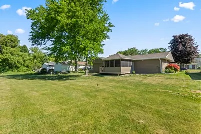445 E Harvard St, Oconomowoc, WI 53066 - Photo 32