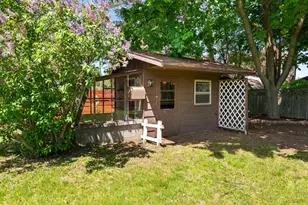 2532 43rd St, Two Rivers, WI 54241 - Photo 8