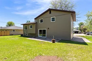 2532 43rd St, Two Rivers, WI 54241 - Photo 34
