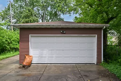 2012 E Newton Ave #2014, Shorewood, WI 53211 - Photo 22