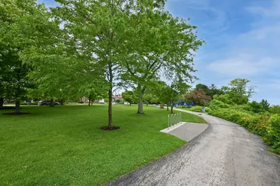 2012 E Newton Ave #2014, Shorewood, WI 53211 - Photo 36