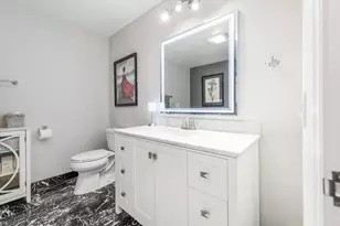 7224 W Mequon Square Dr, Mequon, WI 53092 - Photo 36